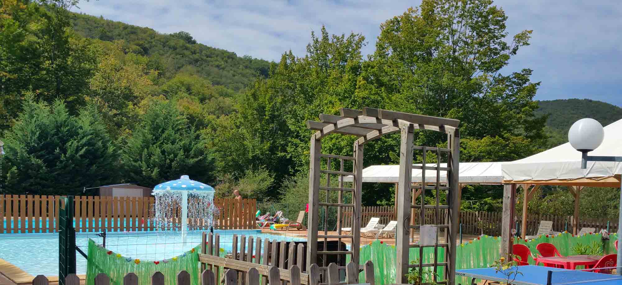 camping bord de lac lot